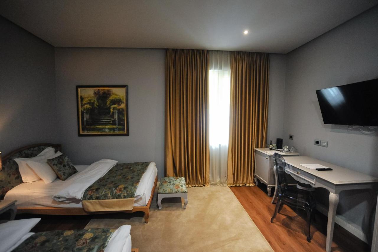 Classic 4* Tirana